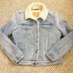 Levi's Original Light Wash Sherpa Lined Trucker Jacket Youth Medium / Women’s XS