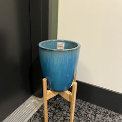 Plant Pot + Plant Stand 🌱