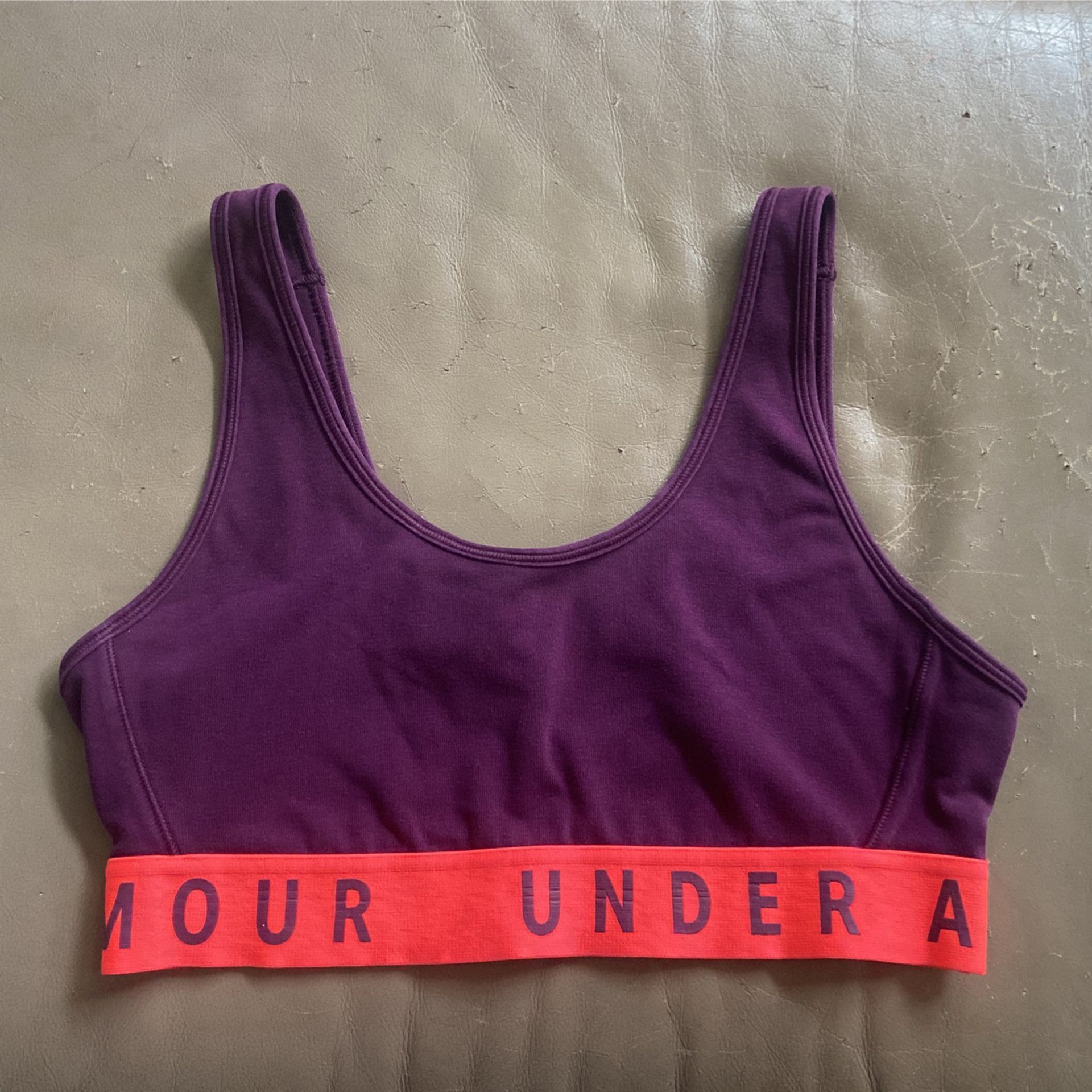 Under Armour Size Small Sports Bra 
