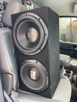 2 10 Inch Speakers 