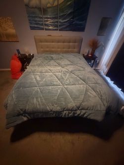 UGG Blue Comforter Set with (2) Pillow Shams Full//Queen