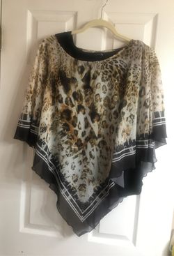 BRAND NEW TOP