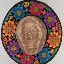 Sombrero bordado