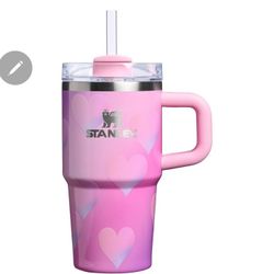 Stanley Valentine's Day 20 oz Stainless
Steel H2.0 Flowstate Quencher Tumbler
Powder Pink Heart Gradient