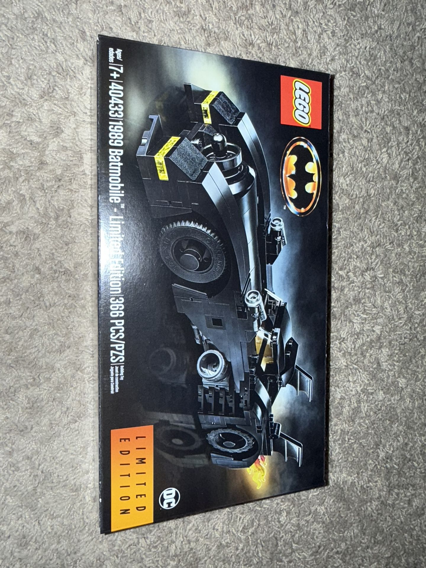 Limited edition 1989 Batmobile Lego 40433