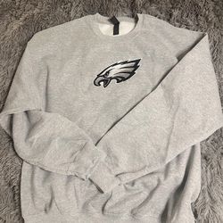 XL Eagles Embroidered Crewneck 