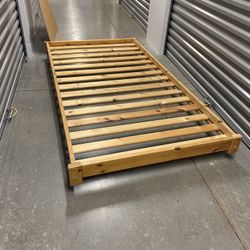 Twin Toddler Platform Bed -all Pine 