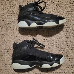 BOYS JORDAN 6 RINGS BLACK SIZE 3Y 