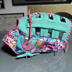 **LIKE NEW** WILSON A2000 RA56 RANDY AROZARENA 12.75" SPRING COLLECTION OUTFIELD BASEBALL GLOVE