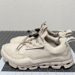 On Cloud Running Size 7 USA Woman's 