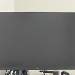 32” LG Ultragear Monitor 
