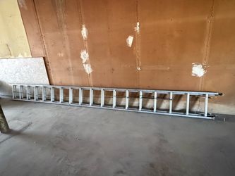 36 ft Aluminum Extension Ladder