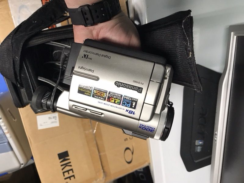 Panasonic pv-dv900 digital camcorder