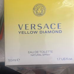 Versace Yellow Diamond Eau De Toilette