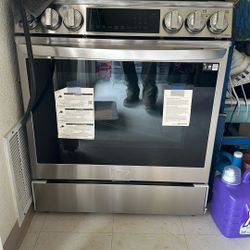LG Electric Stove