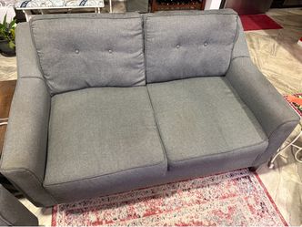 Loveseat & Rug