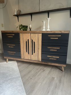 Large Refinished Mid-Century Modern 6-Drawer Dresser