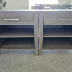 2 Nightstand Dressers