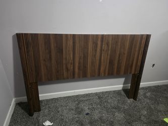 Wood look queen headboard