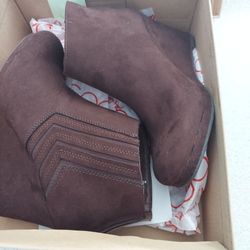 Chocolate Juliette Boots Size 8