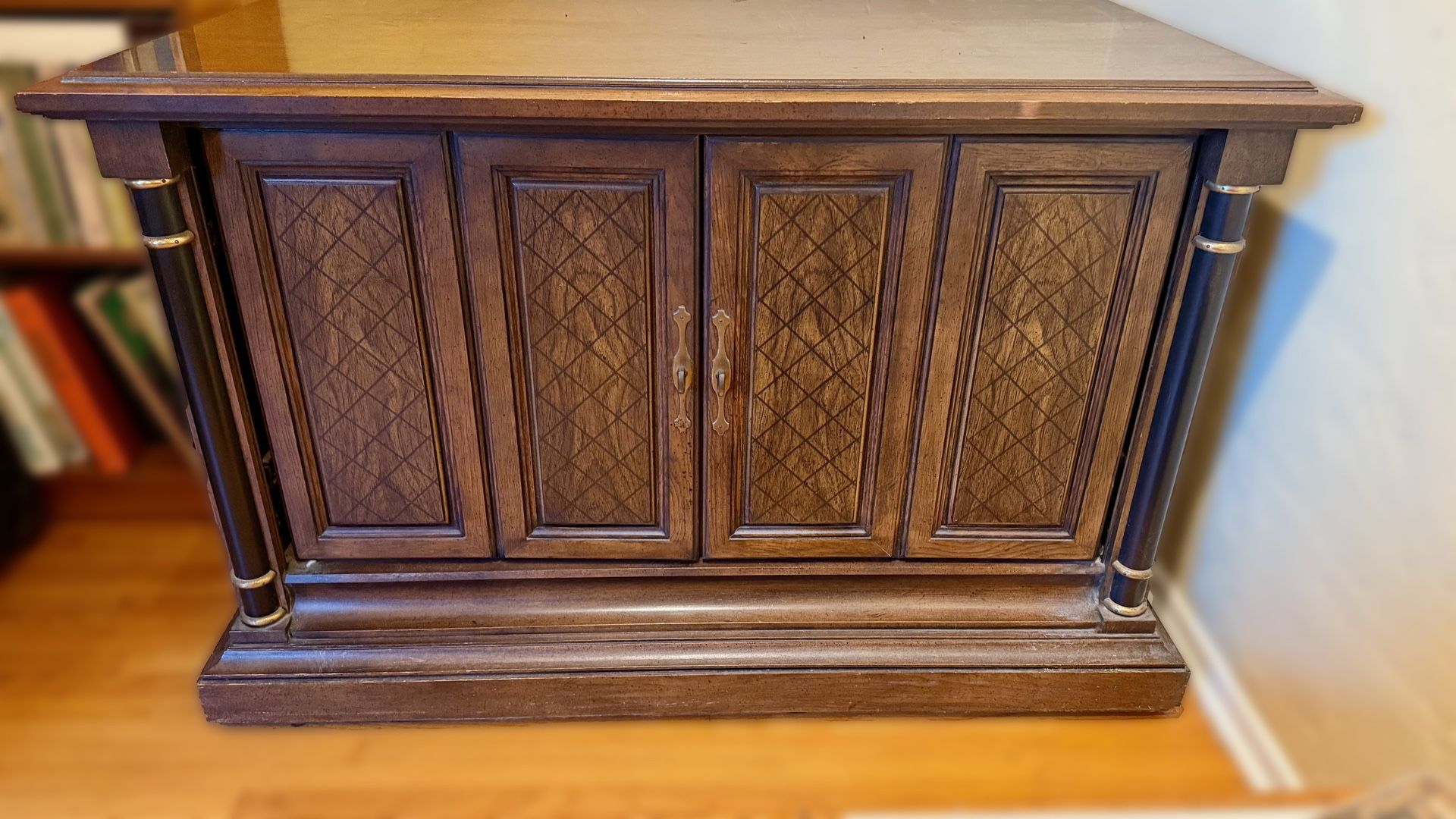 Magnavox 25” Touch Tune TV 1976