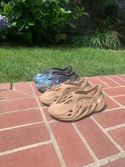 Yeezy Foam Runners - Size 11/12
