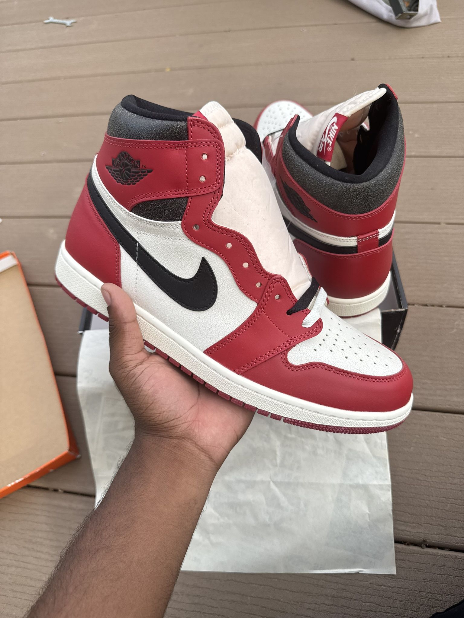 Air Jordan 1 Retro High OG “Lost and Found” – Size 12