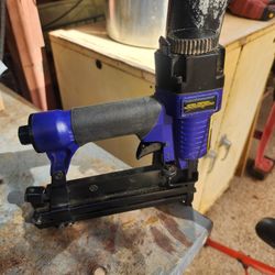 Nailer/stapler 
