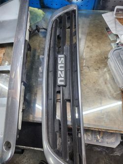 Isuzu Oasis RA1 RA2 RA3 OEM Front Grille
