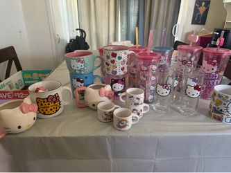 Hello kitty cups