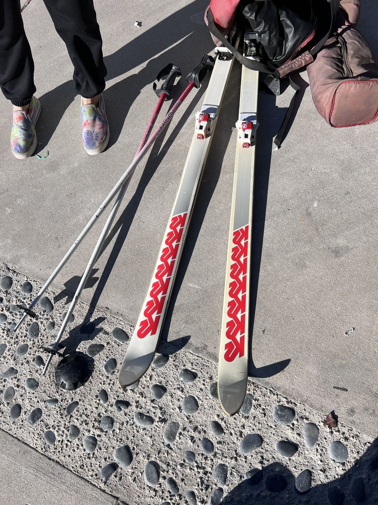 Men’s K2 Snow Skis With Bag And Ski Poles