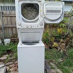 General Electric Washer And Dryer Combo Like New $450 Firm!!