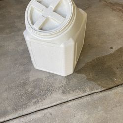 Feed Bin