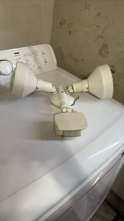 EML Series E 100 Outdoor Security Lights 