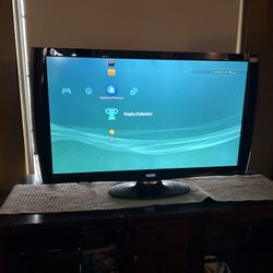 47”  Vizio  HDTV