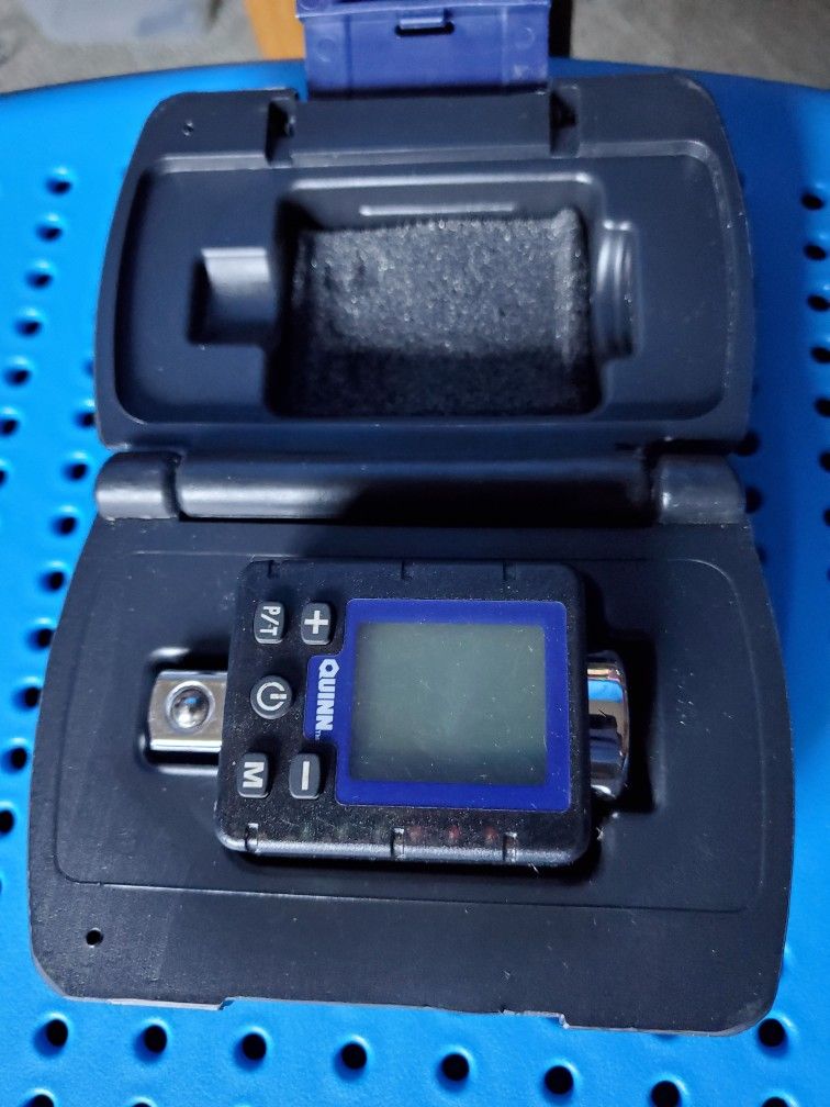 Quinn
1/2" Drive
Digital Torque Adapter