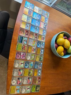 Pokémon Trading Cards Lot Mixed Holo Collection