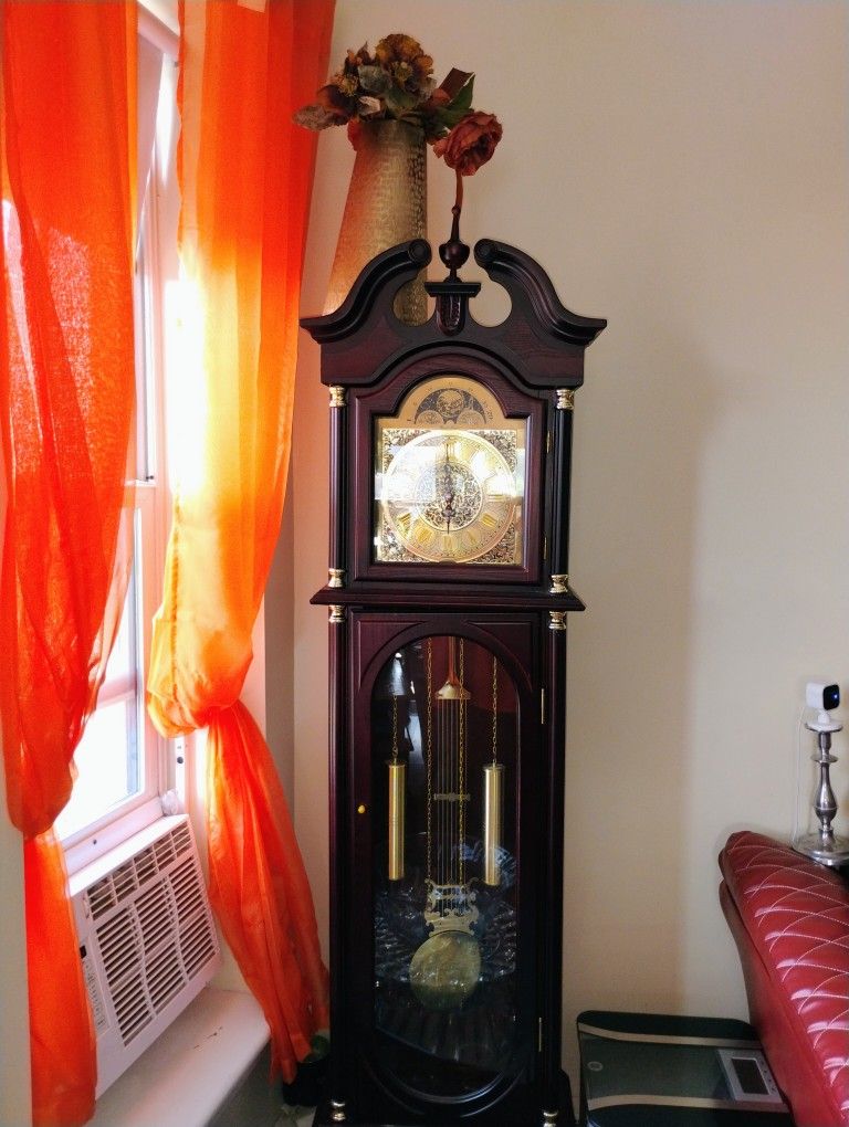 Estantes Con reloj Muy Lindo