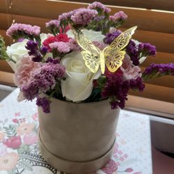 Mother’s Day Floral Arrangement