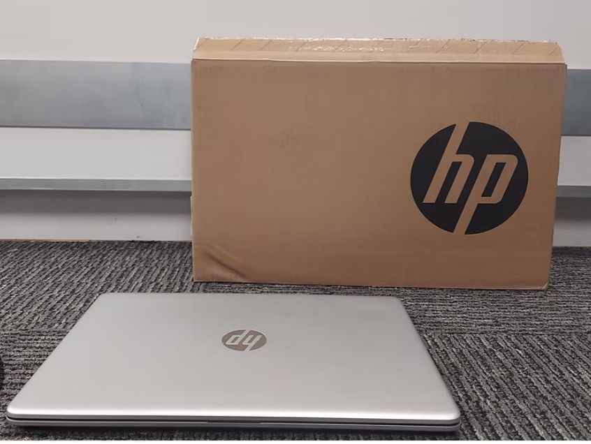 NICE HP LAPTOP 