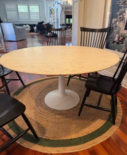 Williams Sonoma Home "East Hampton" 60-inch round dining table
