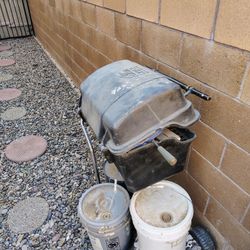 Old Fashion Castiron BBQ Grill $10