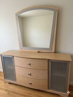 Dresser with mirror