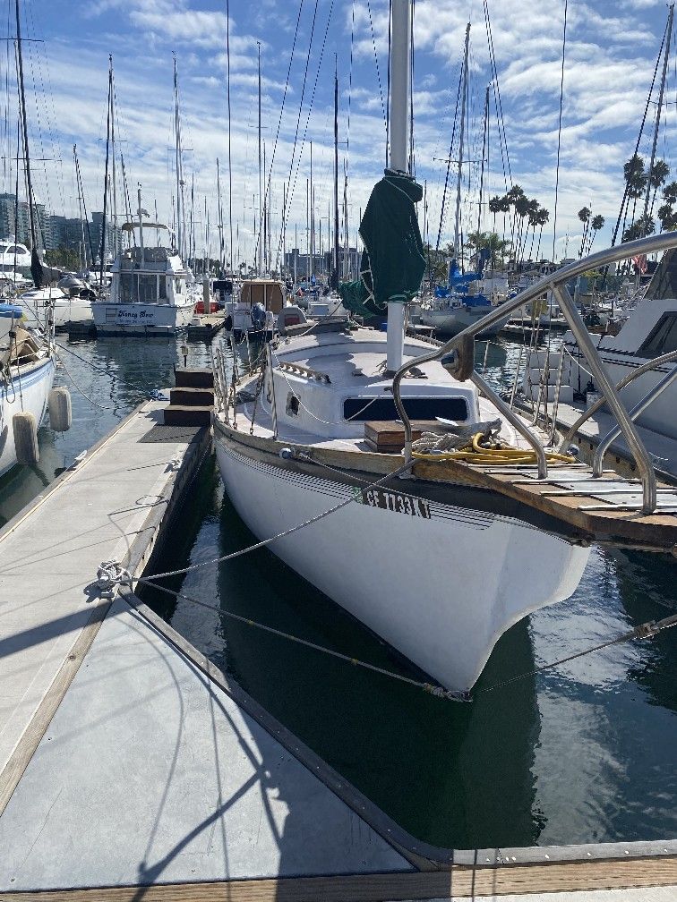 1976 Sailboat Mariner