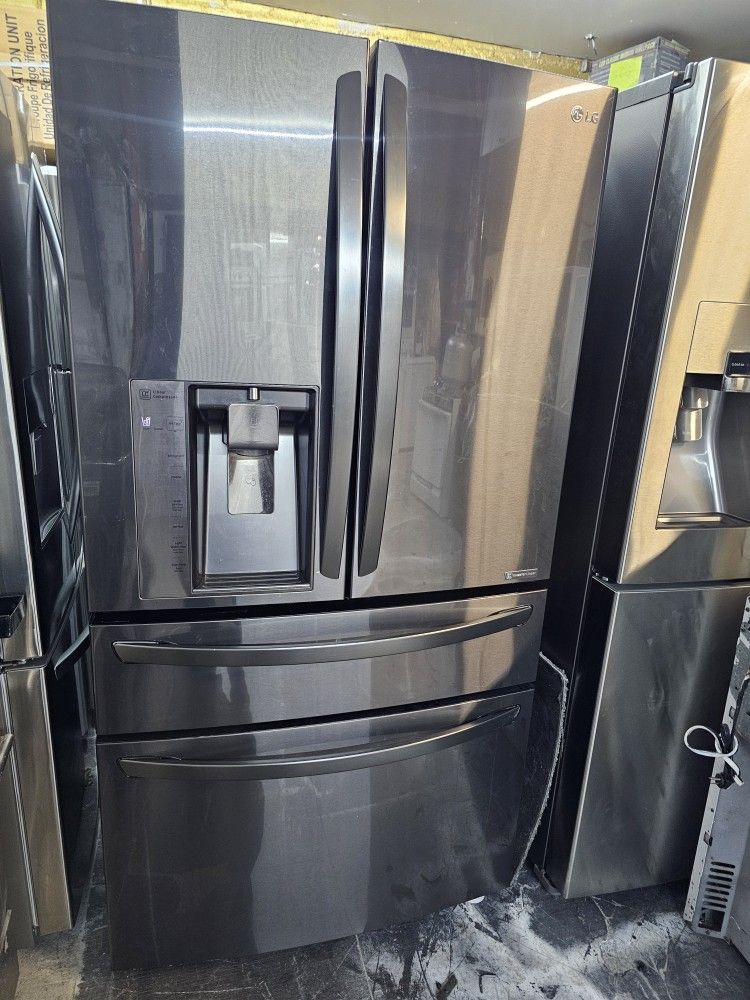 Refrigerator LG Counter Dep 36 Used