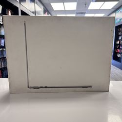 13 inch MacBook Air with apple m3 chip 256gb 8gb ram