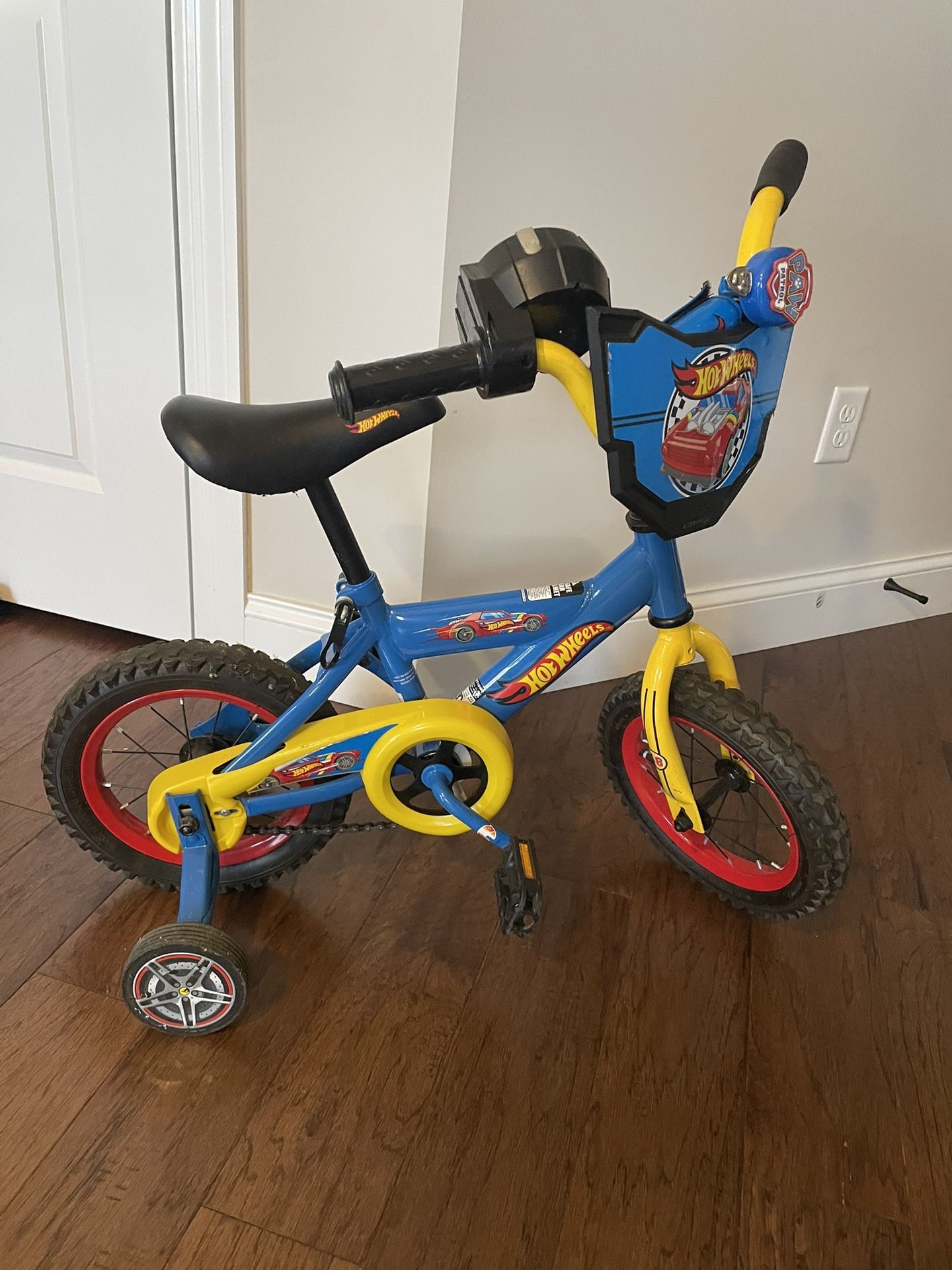 Dynacraft Hot Wheels 12-inch Boys BMX Bike for Child 3-5 Years