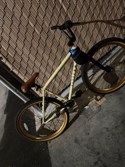 Elite bmx bike
