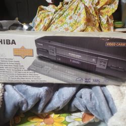Toshiba W-604 Video Cassette Recorder