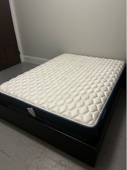 As-new queen size bed with 3 spacious drawers